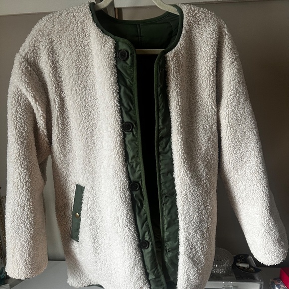 Jcrew Revsersible Puufer/Sherpa Jacket - Picture 2 of 5